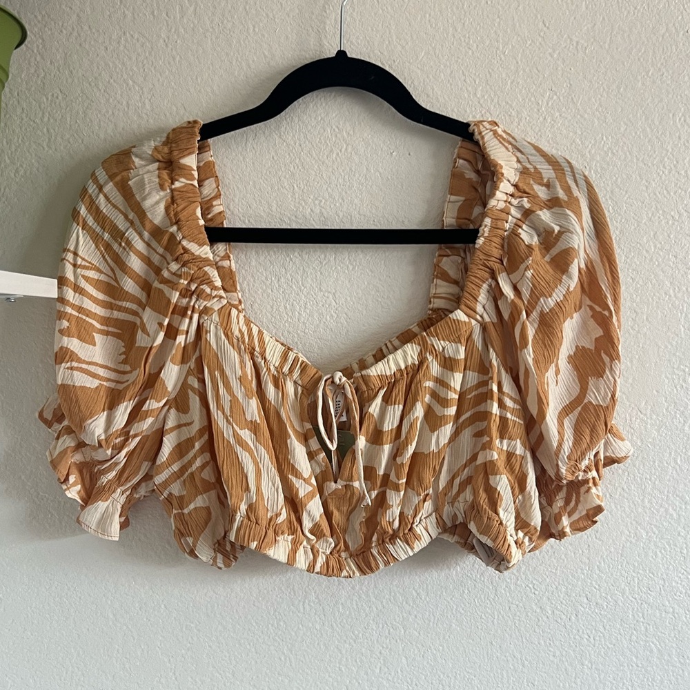 H&M Tan Zebra Crop Top